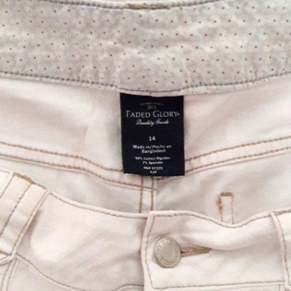 FADED GLORY White Jean Shorts, Size 14 - Picture 3 of 3